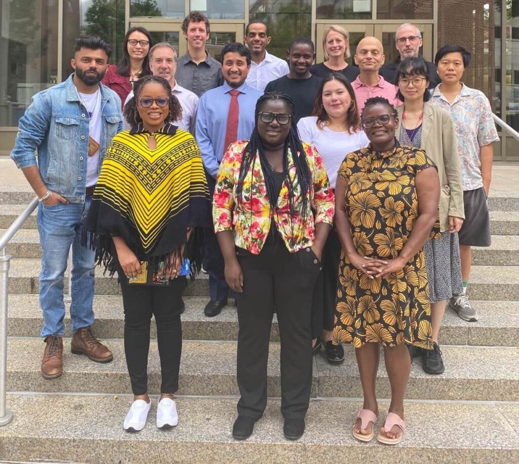 Back row left to right: Elaine Hui, Matthew Fischer-Daly, Danilo Contreras, Amy DuBois and Dan Dimaggio; middle row: Muzammal Afzal, Mark Anner, Luis Mendoza Choque, Paul Macharia, Alejandra Flores, Manuel Rosaldo, Haoju Lu, and Jiayi Yao; front row: Dorcas Owusua, Abena Afriyie, and Mercy Nabwire.