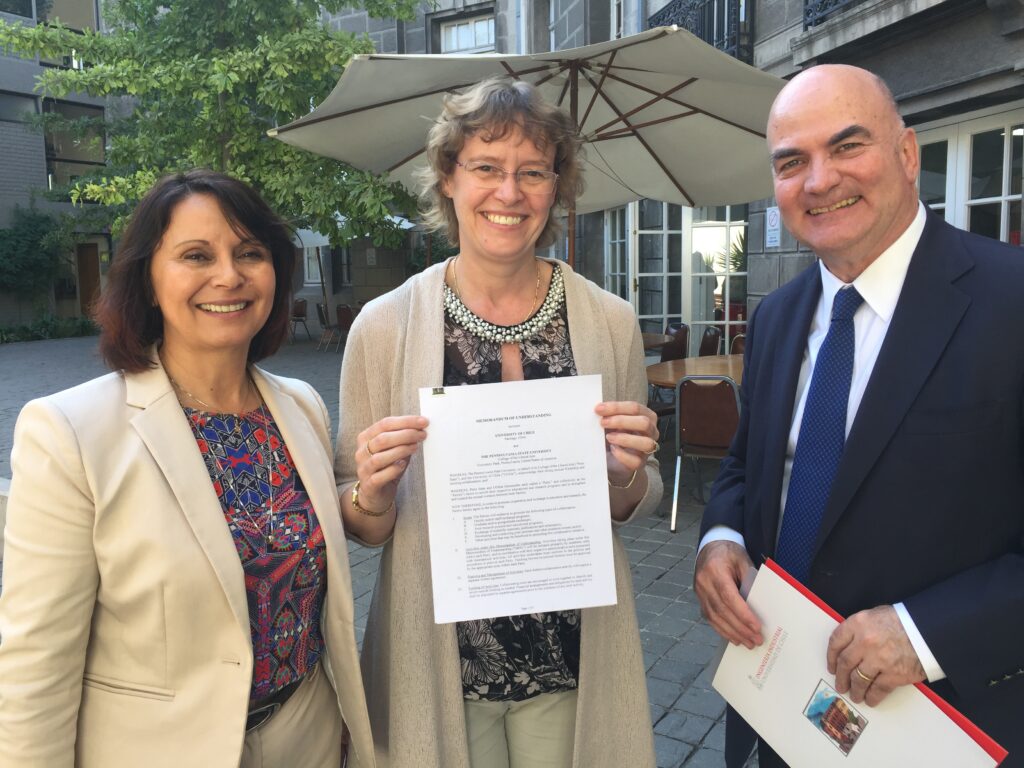 CIHRS and University of Chile Sign Memorandum of Understanding